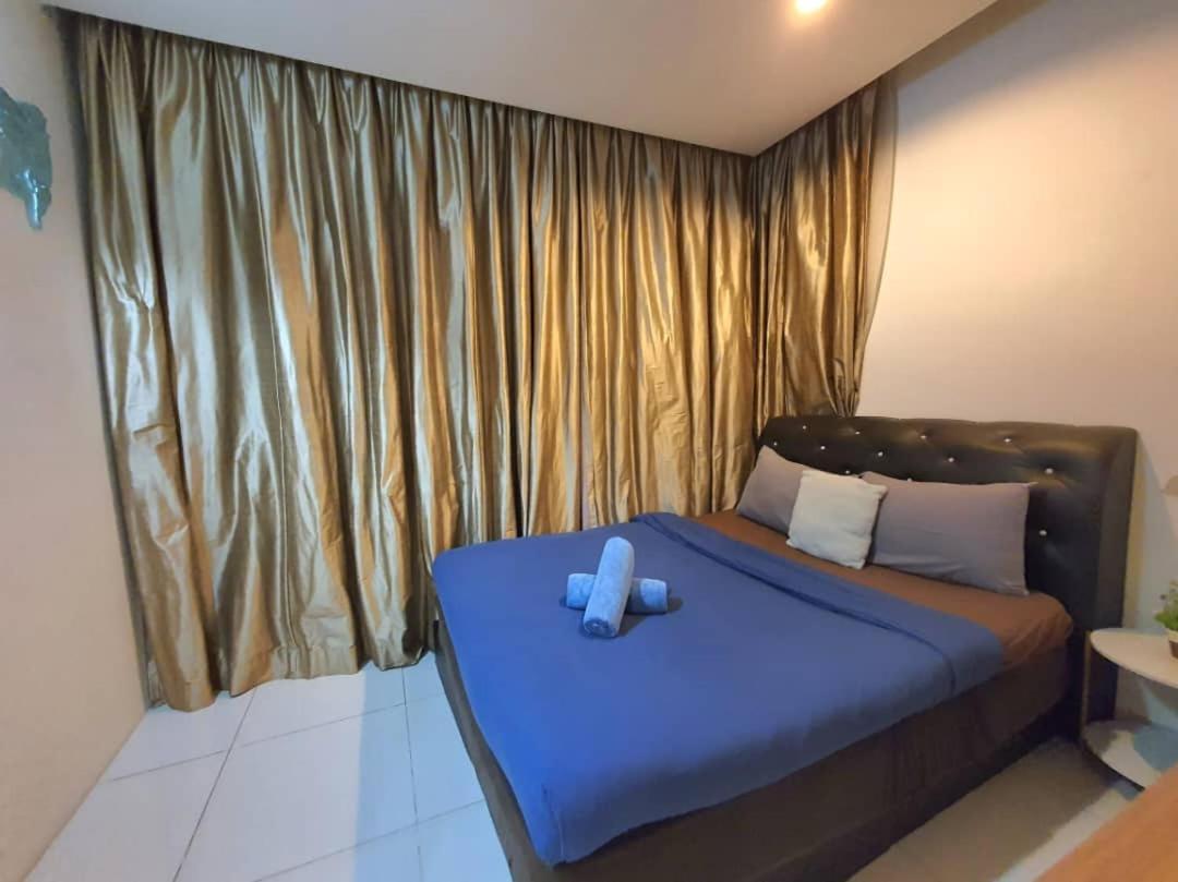 Regalia Suites With Infinity Pool Klcc By Staycation Homes كوالالمبور المظهر الخارجي الصورة