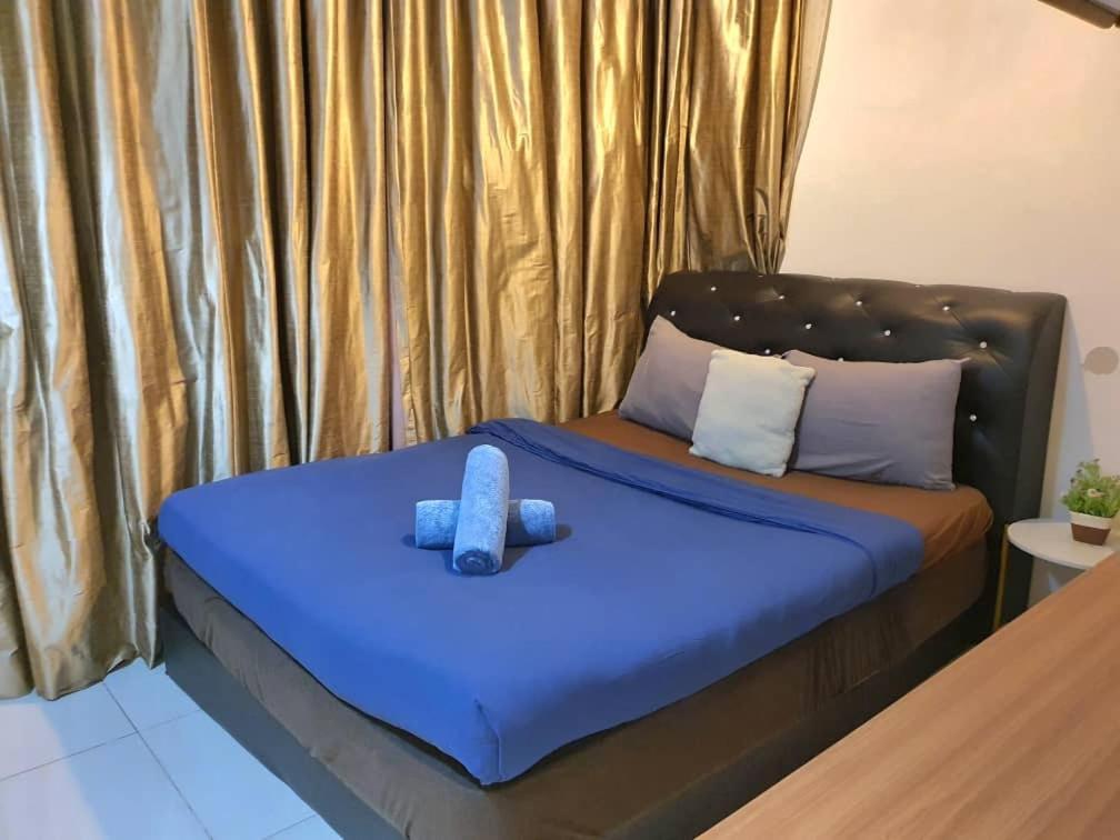 Regalia Suites With Infinity Pool Klcc By Staycation Homes كوالالمبور المظهر الخارجي الصورة