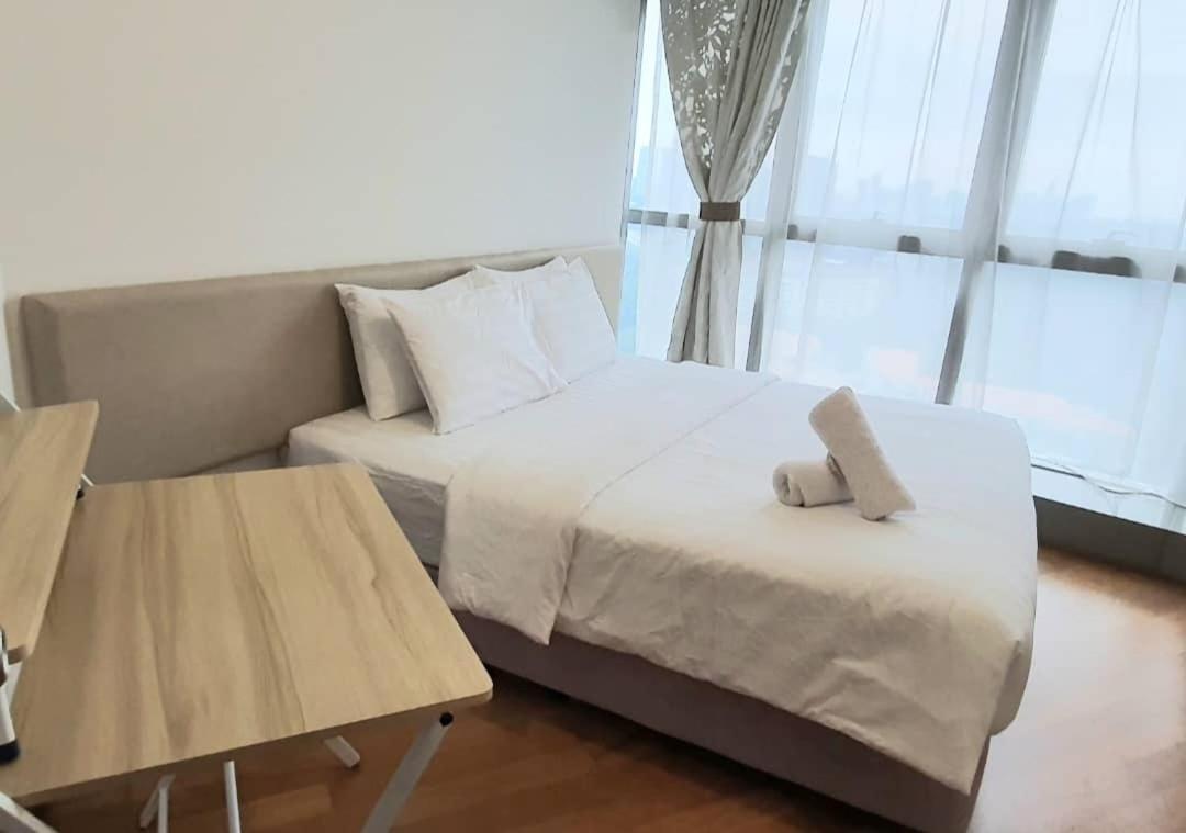 Regalia Suites With Infinity Pool Klcc By Staycation Homes كوالالمبور المظهر الخارجي الصورة